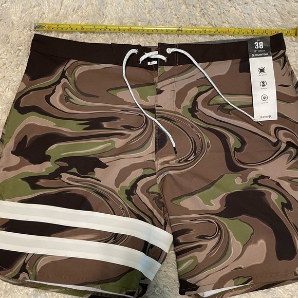 Hurley Brown & Green Camo Print 38” Waist Swim Board Shorts - Picture 4 of 12